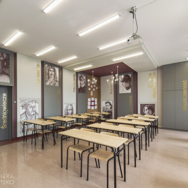 Kompozycja wnętrza sali lekcyjnej | Wiekiera Architekci